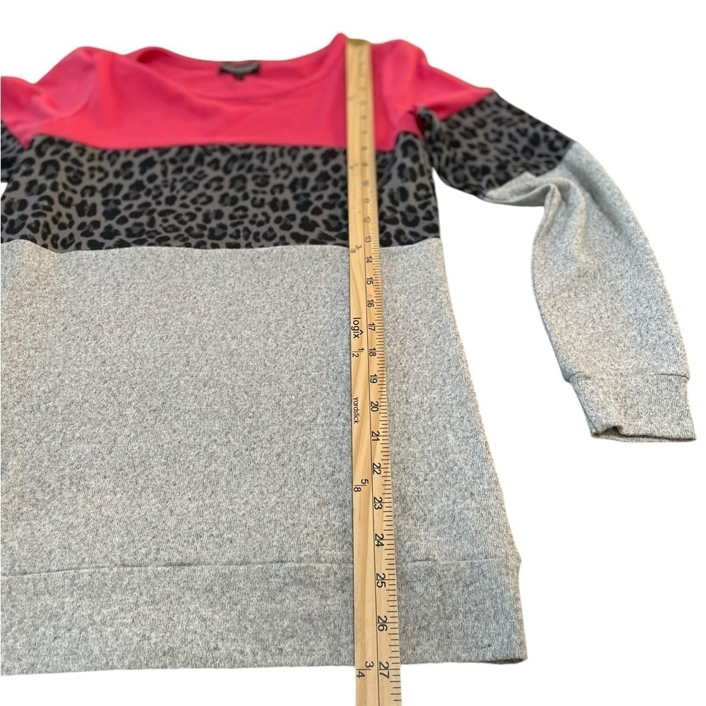 Simply Southern Collection Long Sleeve Shirt Animal Print Color Block - Picture 8 of 9